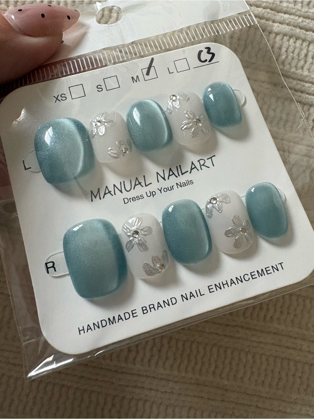 Handmade Blue & White Floral Press-On Nails Size Medium